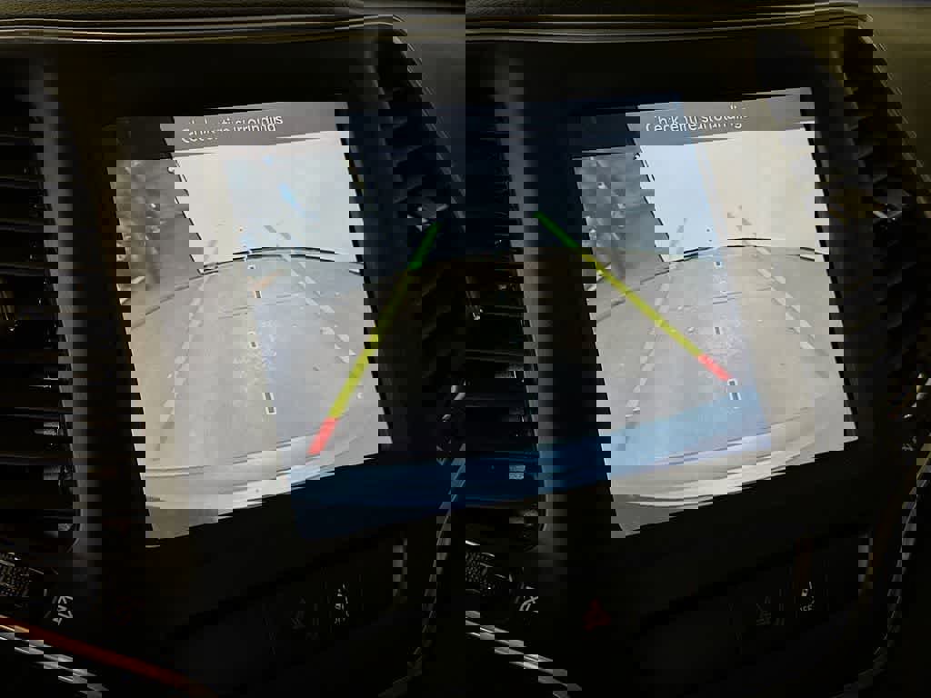 Used 2022 Jeep Cherokee Latitude Lux w/ Sun & Sound Group image 28