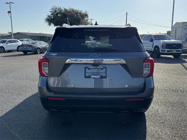 Certified 2022 Ford Explorer XLT image 4