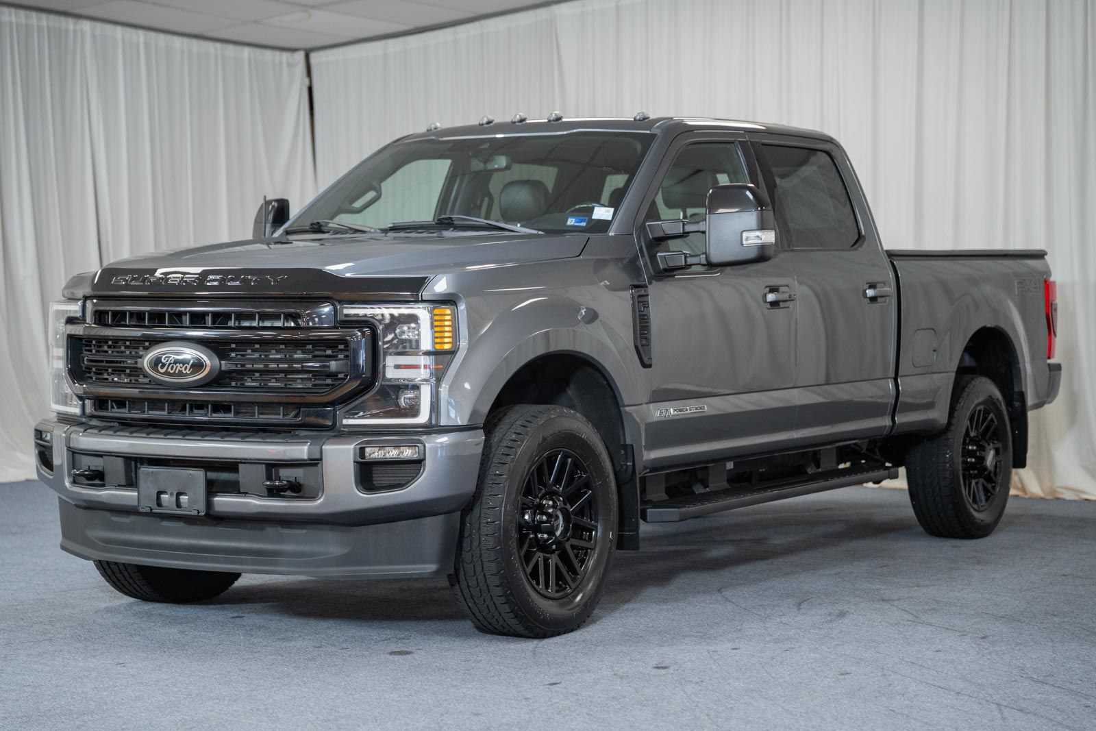 Certified 2022 Ford F250 Lariat w/ Black Appearance Package AWD/4WD image 3
