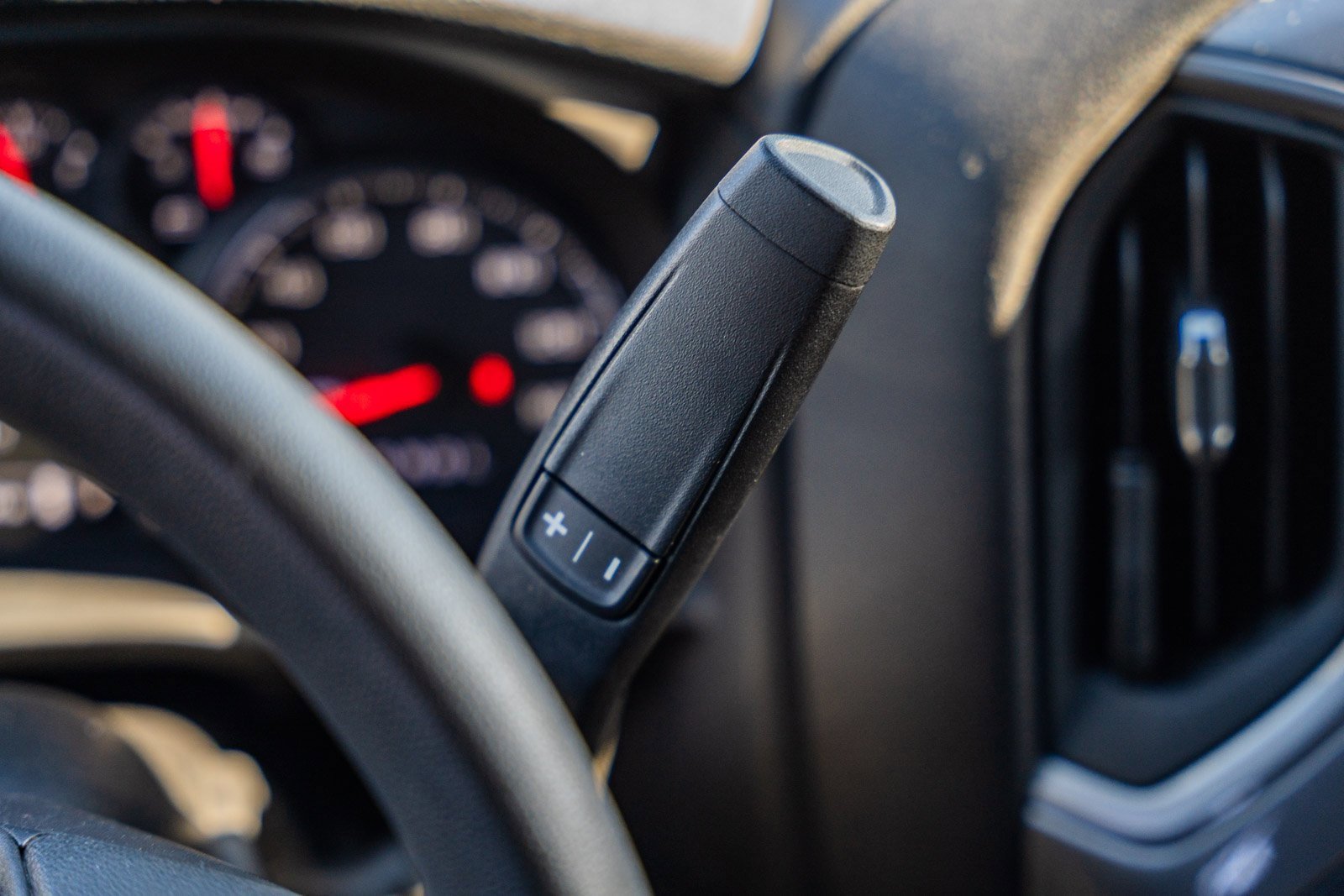 Used 2020 Chevrolet Silverado 1500 Custom w/ Custom Value Package image 31