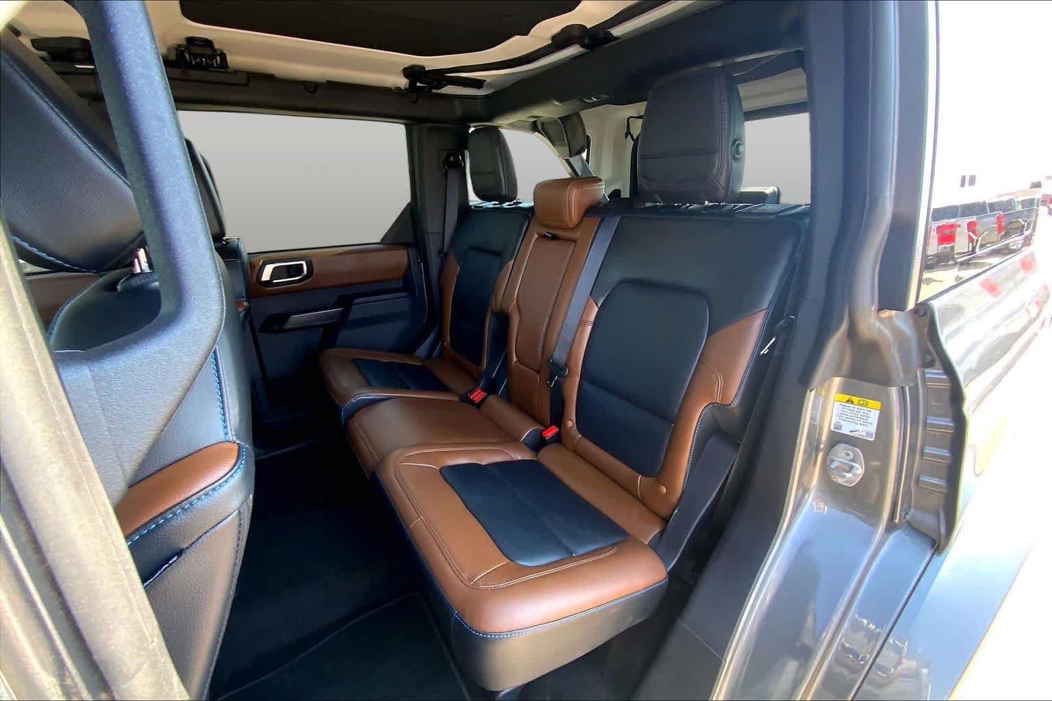 Certified 2024 Ford Bronco Outer Banks AWD/4WD image 21