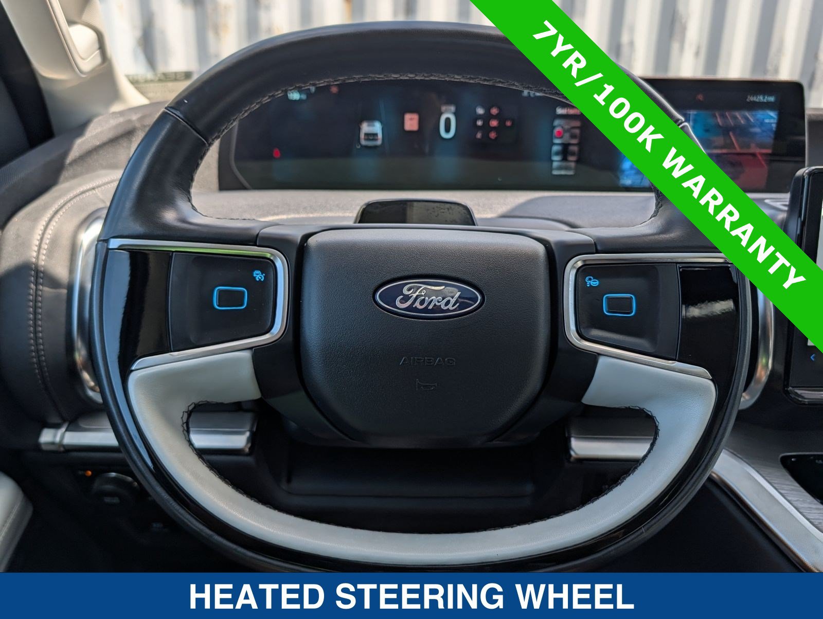 Certified 2025 Ford Expedition Platinum AWD/4WD image 32
