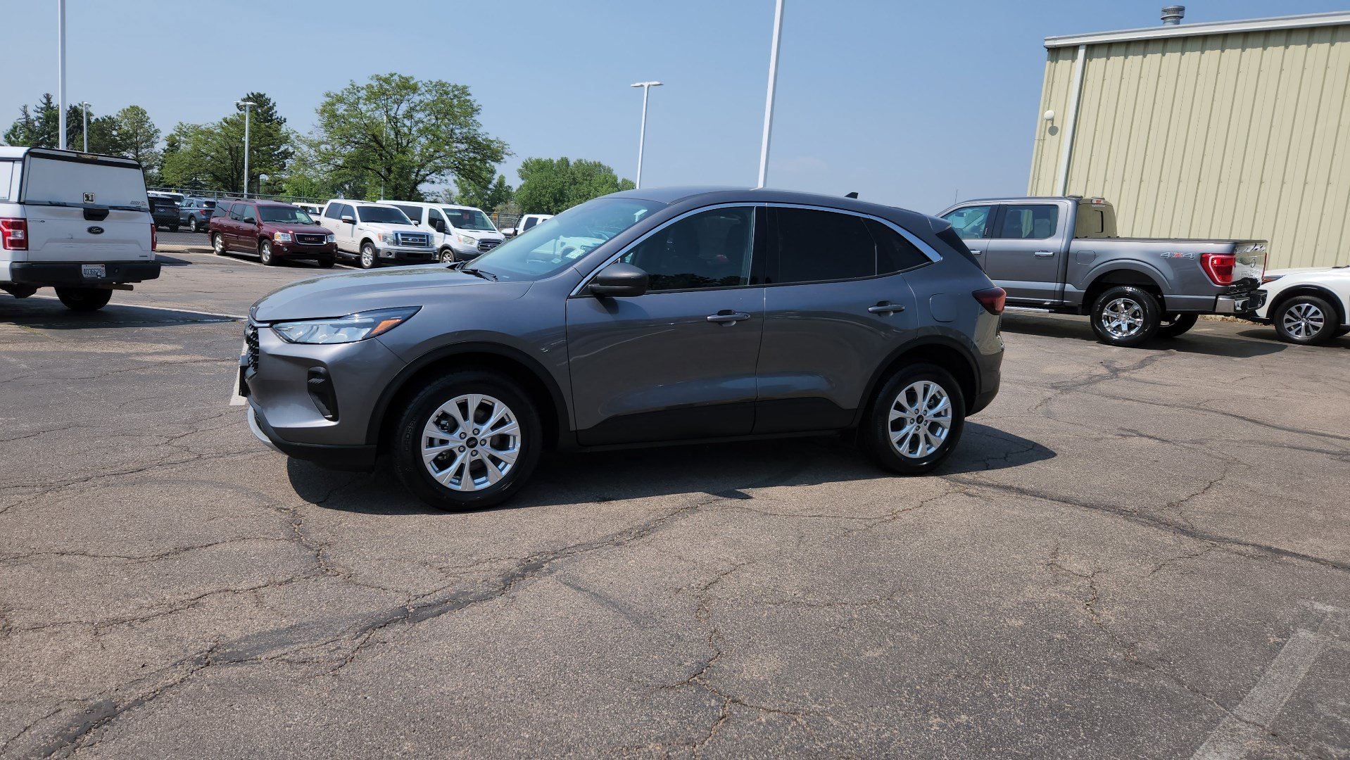 Certified 2024 Ford Escape Active AWD/4WD image 4