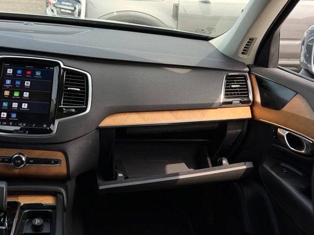 Used 2023 Volvo XC90 T8 Plus AWD/4WD image 33