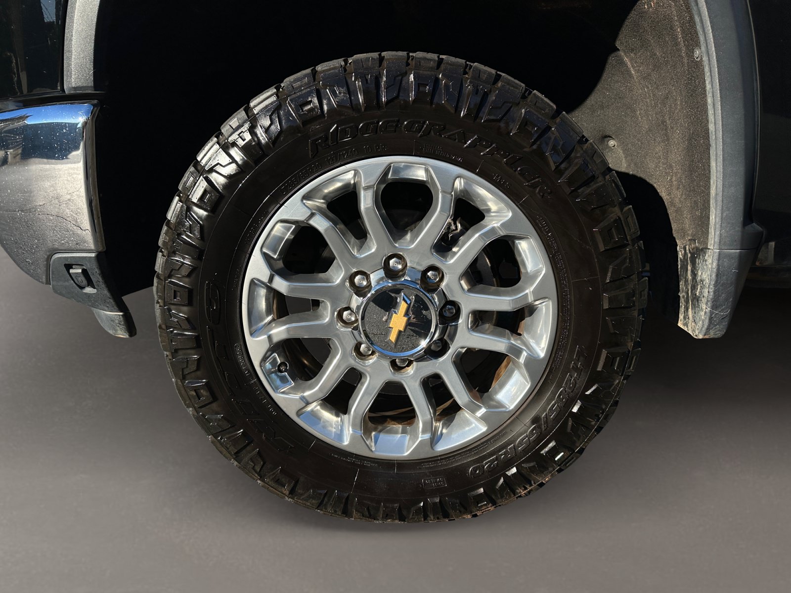 Used 2025 Chevrolet Silverado 2500 LTZ w/ LTZ Plus Package AWD/4WD image 10
