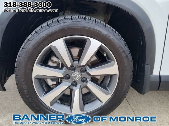 Used 2023 Honda Pilot Touring image 13