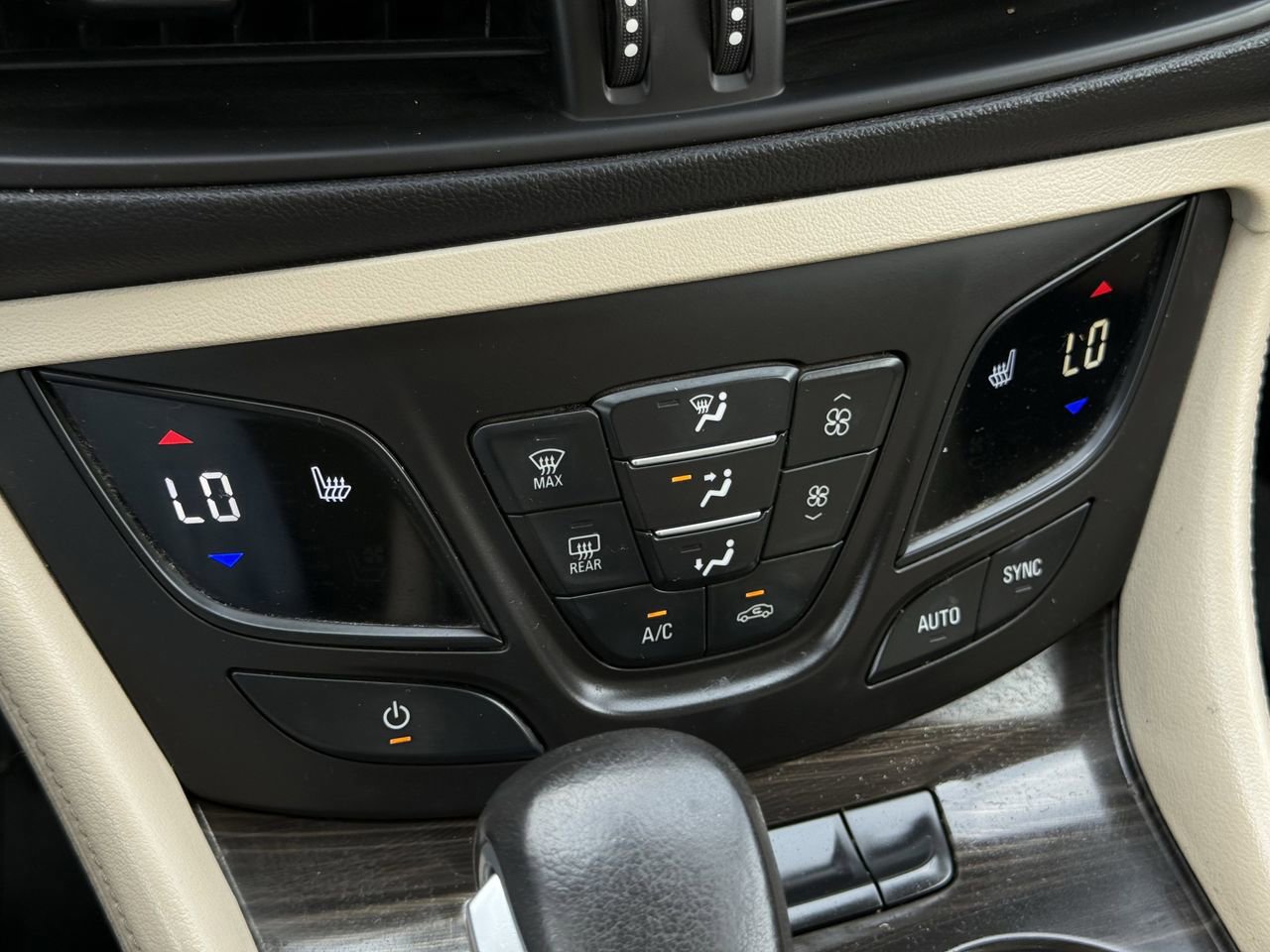 Used 2019 Buick Envision Preferred image 21