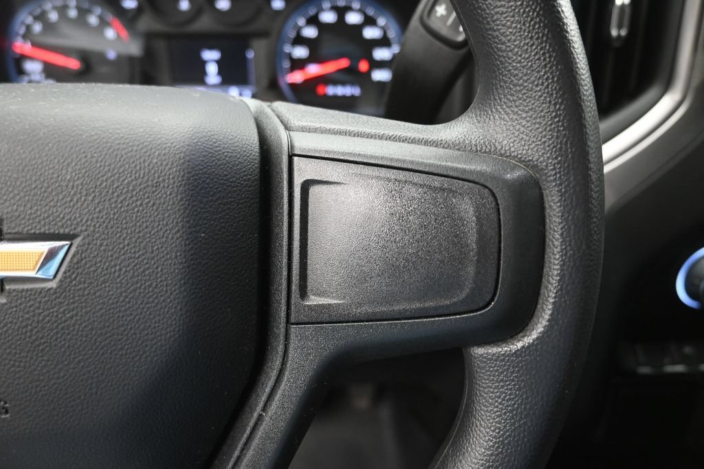 Used 2026 Chevrolet Silverado 1500 Custom AWD/4WD image 29