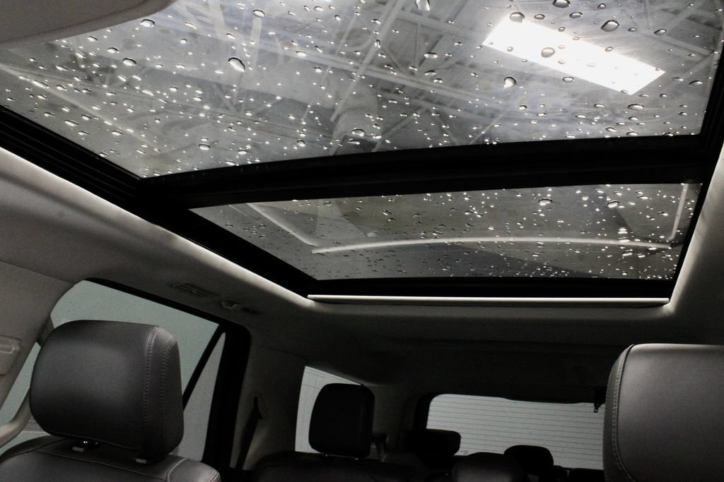 Certified 2025 Ford Expedition Active AWD/4WD image 34