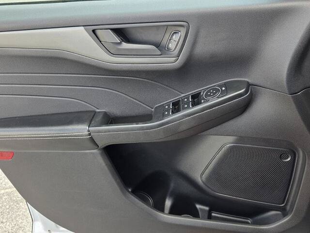 Certified 2025 Ford Escape Active AWD/4WD image 29