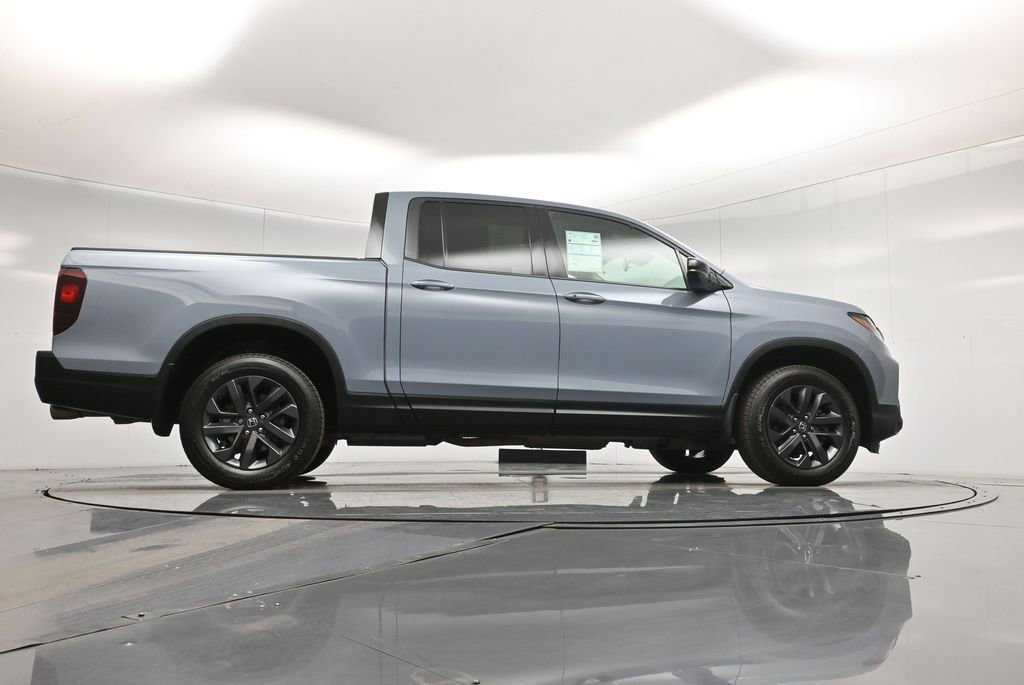 Used 2023 Honda Ridgeline Sport image 13