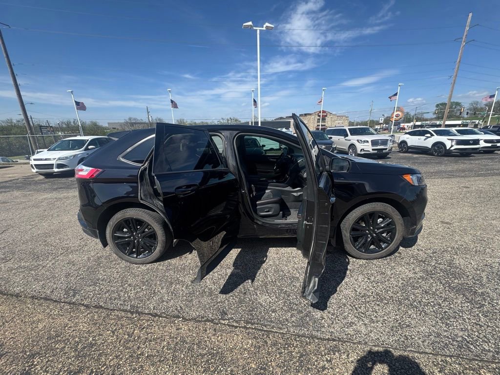 Certified 2024 Ford Edge ST-Line image 8