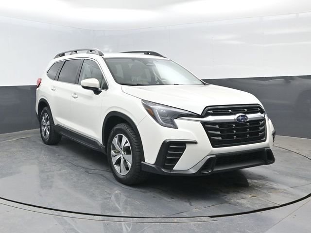 Used 2025 Subaru Ascent Premium AWD/4WD image 2