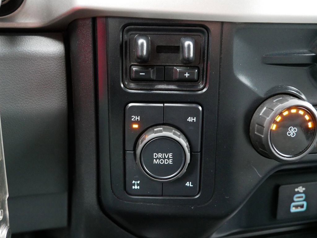 Certified 2023 Ford F350 XLT w/ FX4 Off-Road Package image 26
