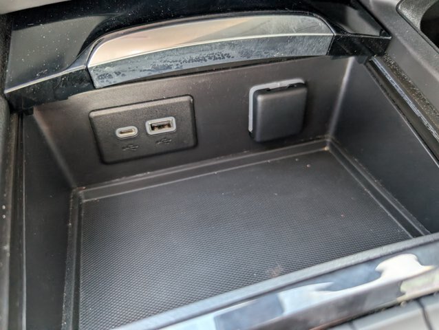 Used 2021 Buick Envision Essence w/ Sport Touring Package FWD image 16