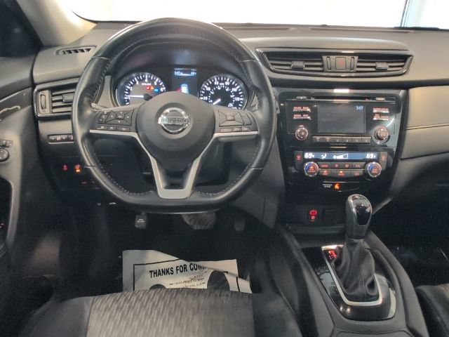 Used 2017 Nissan Rogue SV AWD/4WD image 18