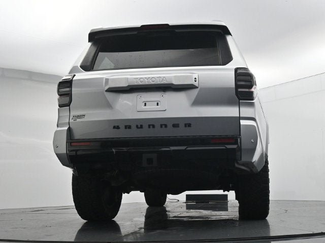 Used 2025 Toyota 4Runner TRD Sport AWD/4WD image 35