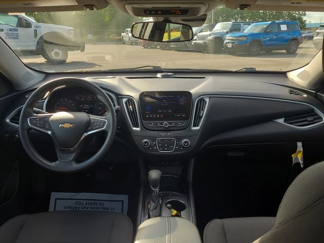 Used 2025 Chevrolet Malibu LT FWD image 19
