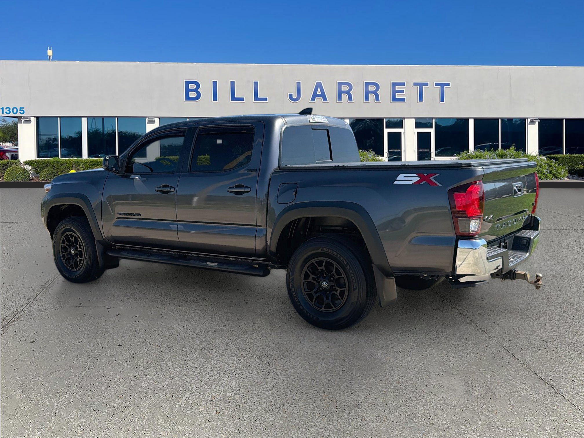 Used 2023 Toyota Tacoma SR5 w/ SX Package AWD/4WD image 5
