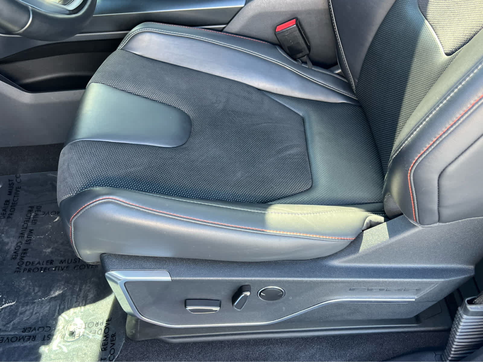 Certified 2025 Ford F150 Raptor AWD/4WD image 29