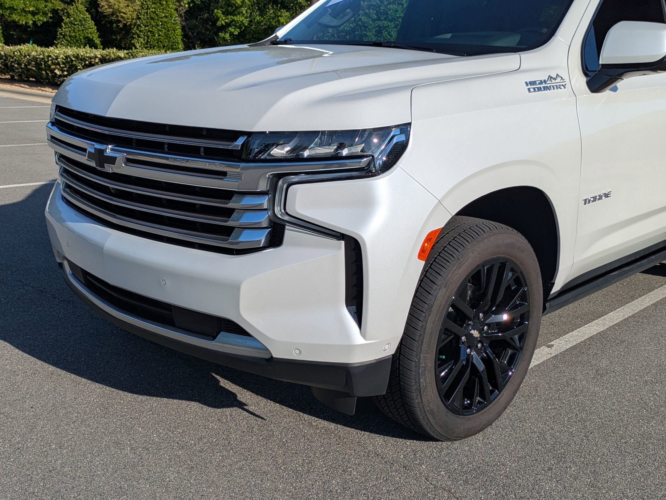Used 2024 Chevrolet Tahoe High Country w/ Advanced Technology Package AWD/4WD image 10