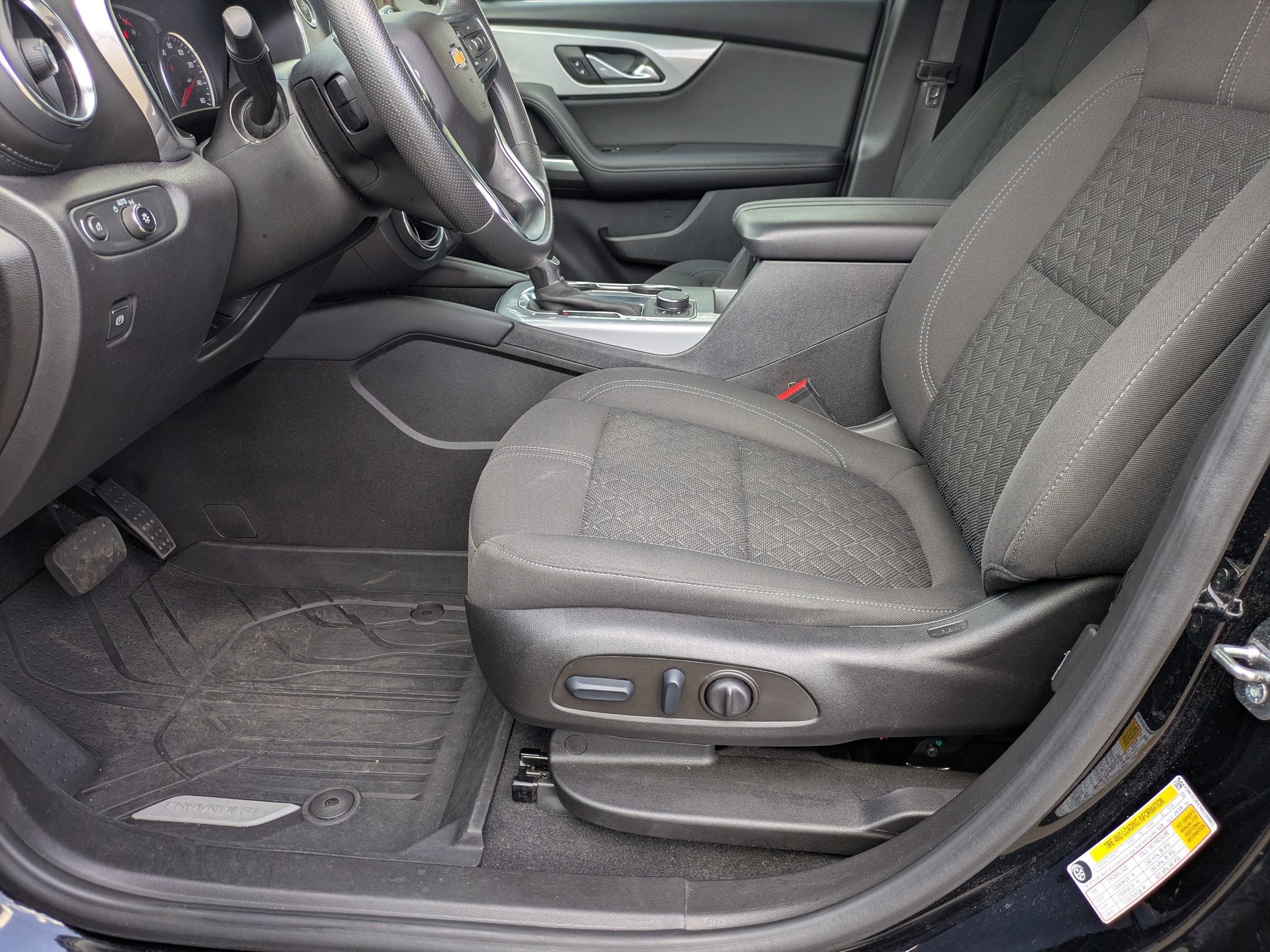 Used 2022 Chevrolet Blazer LT image 12