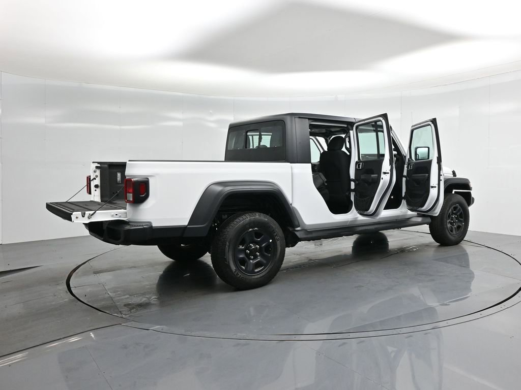 Used 2020 Jeep Gladiator Sport image 6