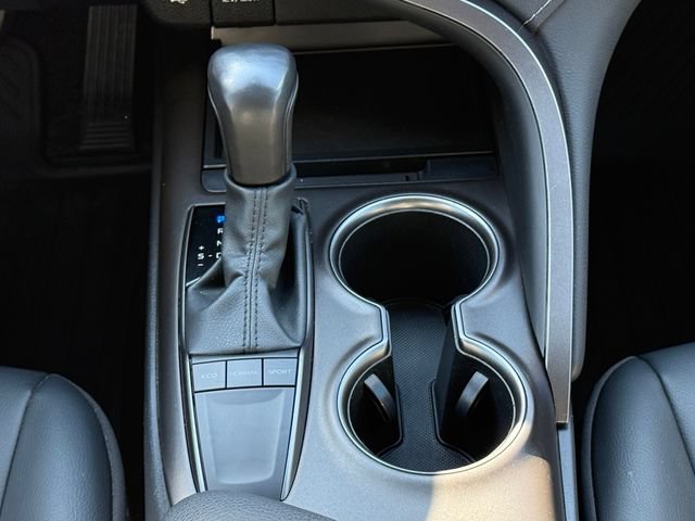Used 2023 Toyota Camry SE FWD image 27