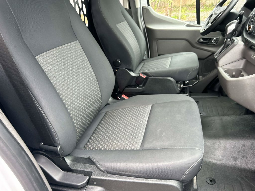 Certified 2025 Ford Transit 250 Low Roof w/ Exterior Upgrade Package RWD image 22