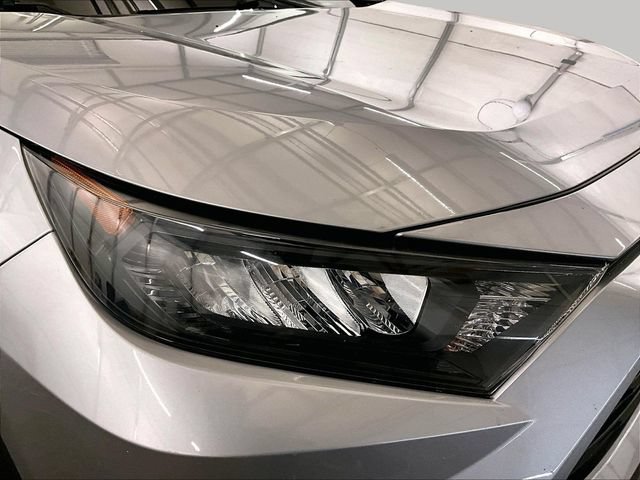 Used 2019 Toyota RAV4 LE w/ All Weather Liner Package AWD/4WD image 27