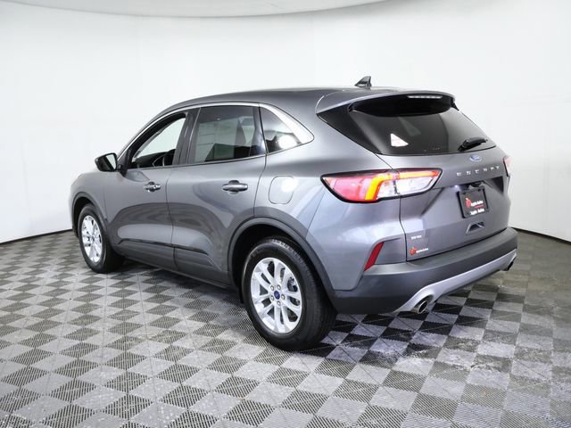 Certified 2022 Ford Escape SE w/ Cold Weather Package image 2