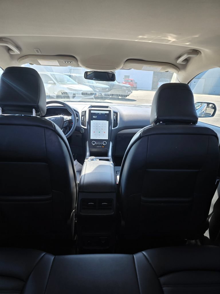 Certified 2024 Ford Edge SEL w/ Convenience Package AWD/4WD image 12