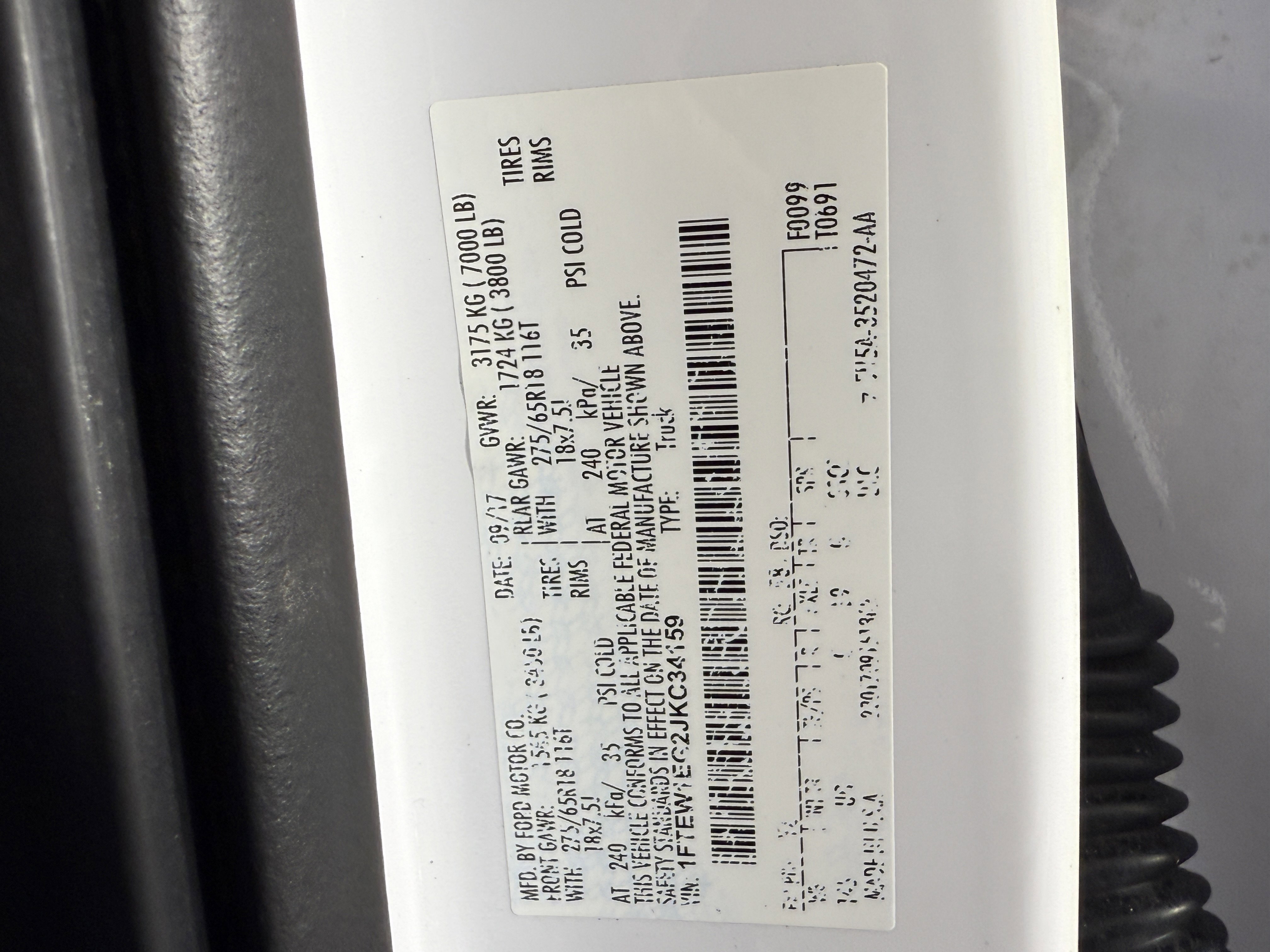 Certified 2018 Ford F150 XLT w/ Equipment Group 302A Luxury image 31