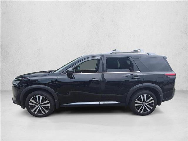 Used 2025 Nissan Pathfinder Platinum w/ Cargo Package FWD image 8