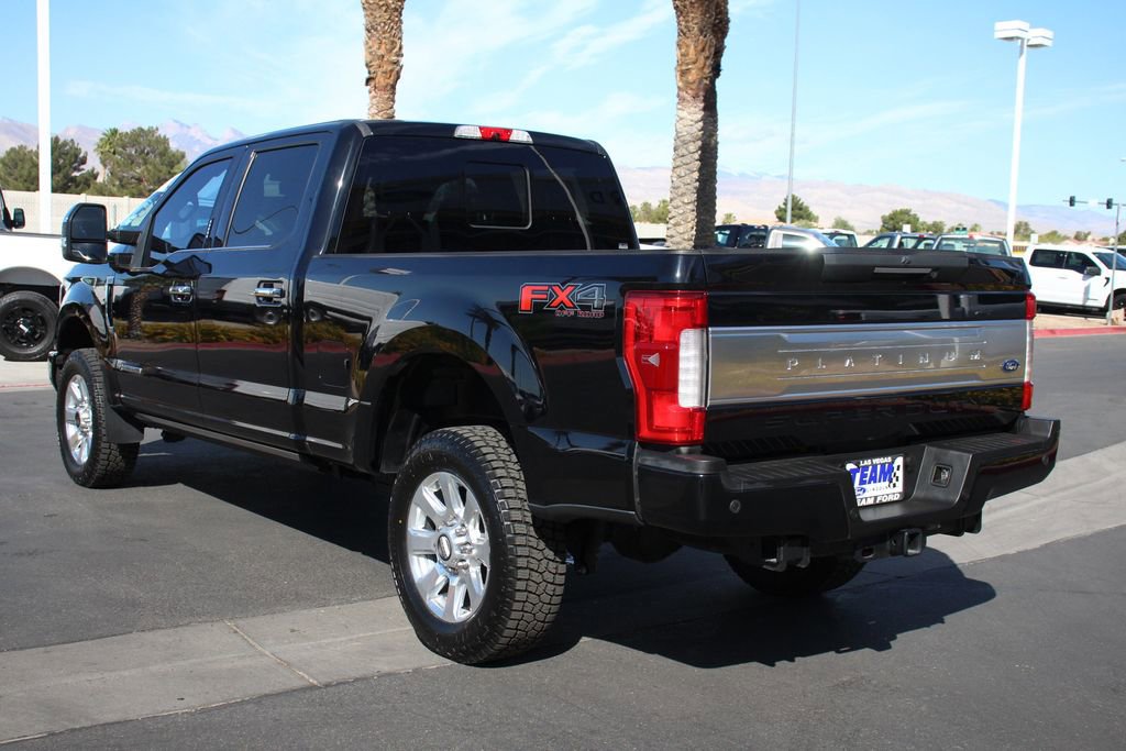 Certified 2018 Ford F250 Platinum w/ Platinum Ultimate Package AWD/4WD image 4