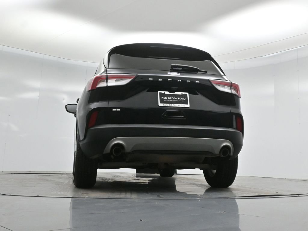 Certified 2022 Ford Escape SE image 15