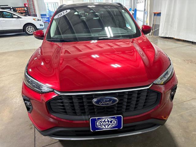 Certified 2024 Ford Escape SE image 9