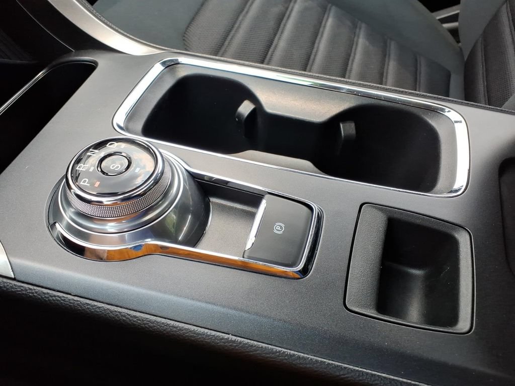 Certified 2019 Ford Fusion SE AWD/4WD image 17