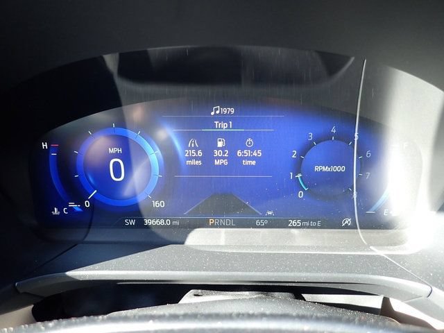 Certified 2022 Ford Escape SEL w/ Technology Package AWD/4WD image 16