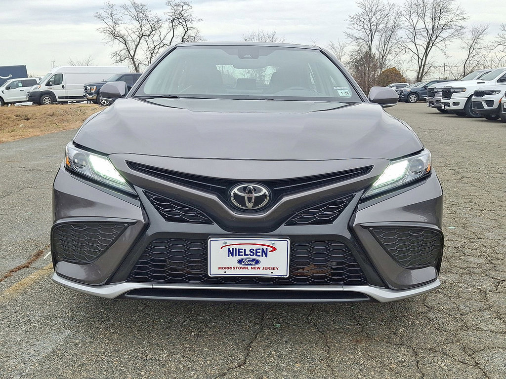 Used 2021 Toyota Camry XSE image 13