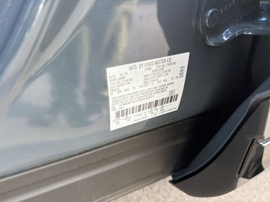 Certified 2025 Ford Explorer ST-Line w/ Premium Package image 36