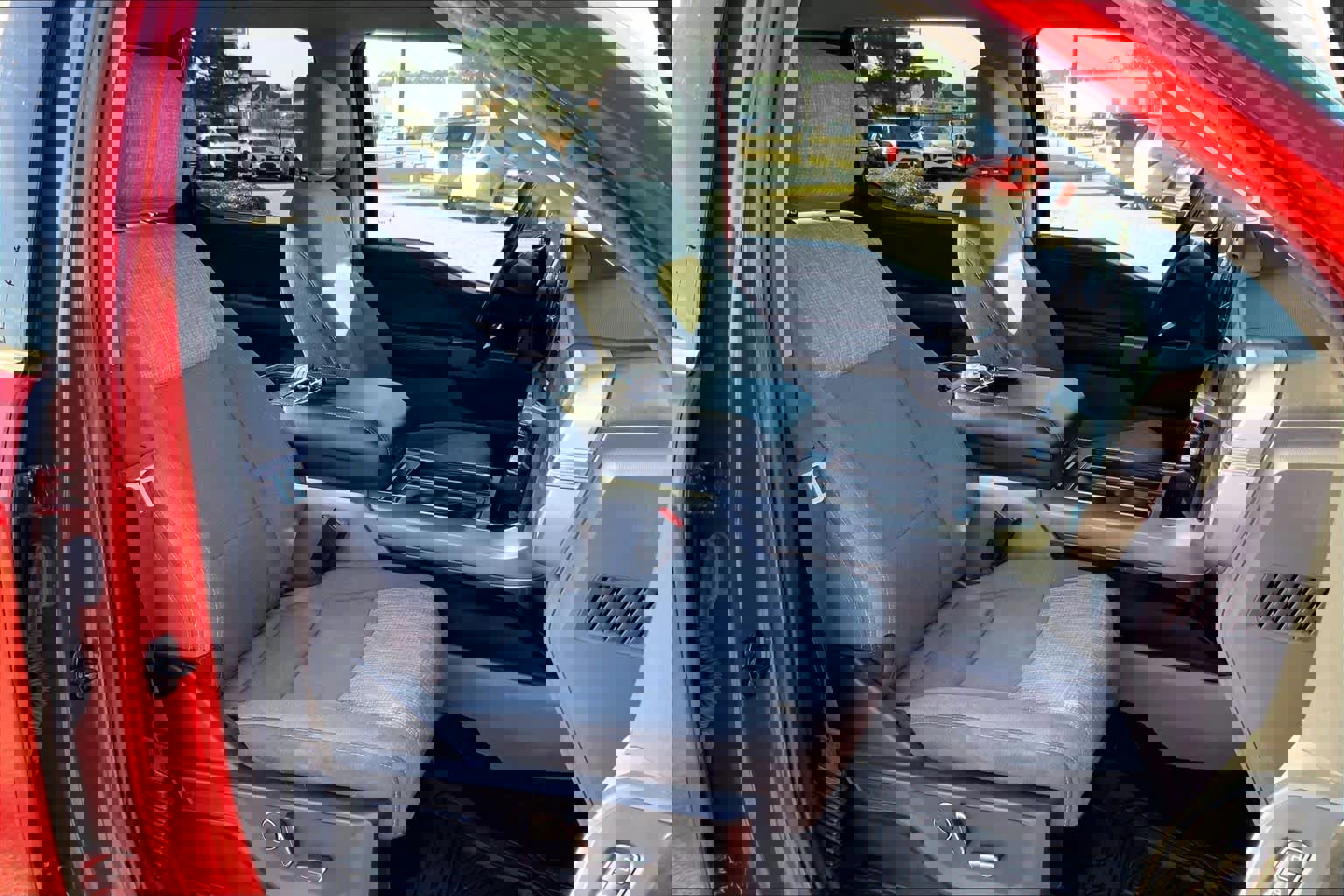 Certified 2021 Ford F150 XLT w/ Equipment Group 302A High image 10