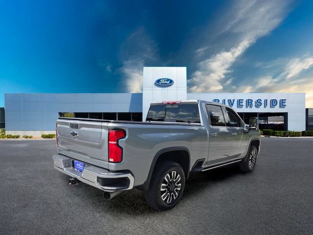 Used 2025 Chevrolet Silverado 2500 LTZ w/ LTZ Plus Package AWD/4WD image 7