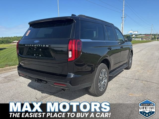 Certified 2025 Ford Expedition Active AWD/4WD image 4