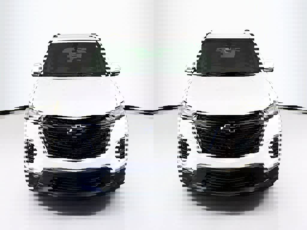 Used 2023 Chevrolet Traverse LT w/ Midnight/Sport Edition image 6