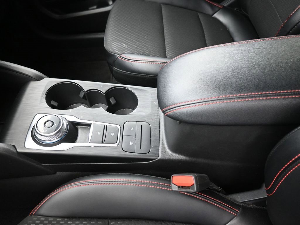 Certified 2025 Ford Escape ST-Line image 20