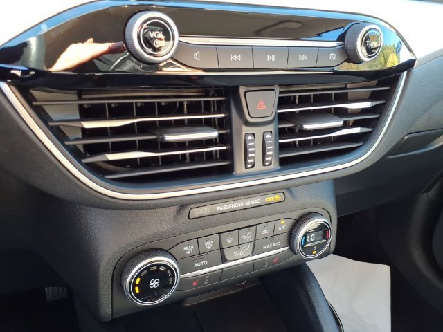 Certified 2020 Ford Escape SE AWD/4WD image 25