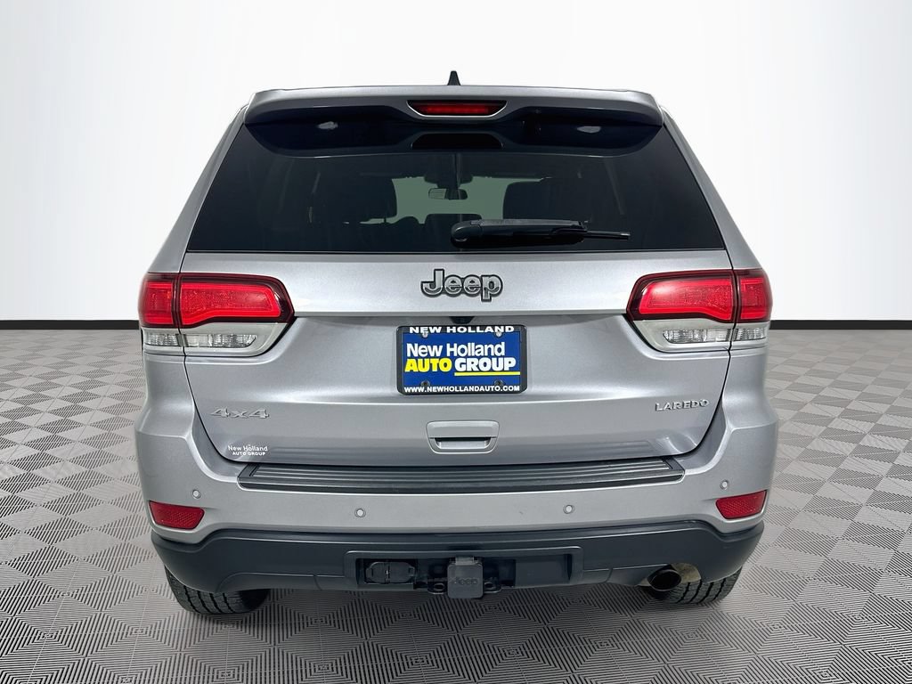 Used 2021 Jeep Grand Cherokee Laredo w/ Security & Convenience Group AWD/4WD image 9