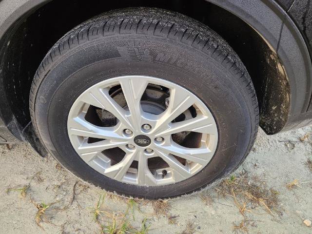 Certified 2025 Ford Escape ST-Line FWD image 10
