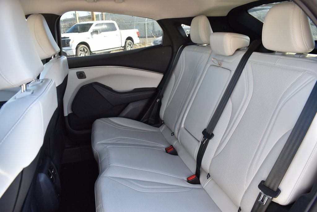 Certified 2024 Ford Mustang Mach-E Premium image 8